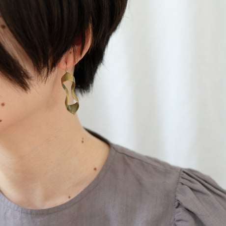 black moor (M) brass pierce
