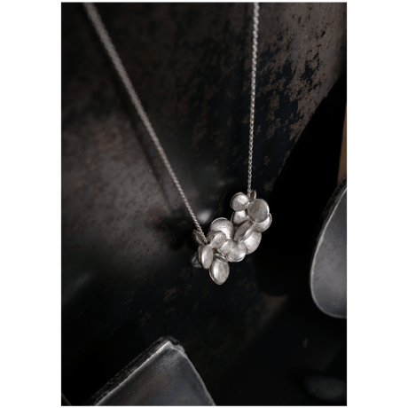 ヤマノイモのタネ　7粒　necklace