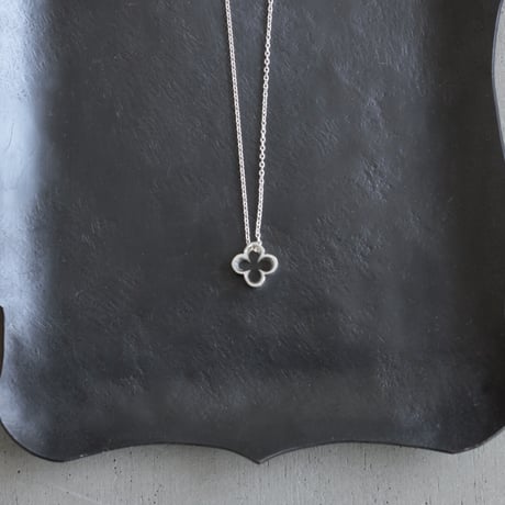 clover silver necklace