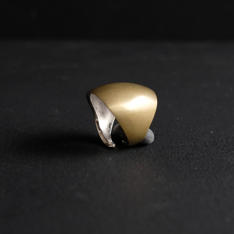 鶫 tsugumi 銀小物製作所  HORIZON Brass Ring HORIZON Brass Ring | 鶫 tsugumi 銀小物製作所 online store