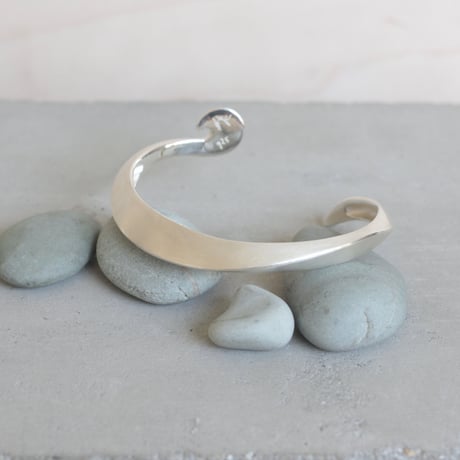 Nagi bangle