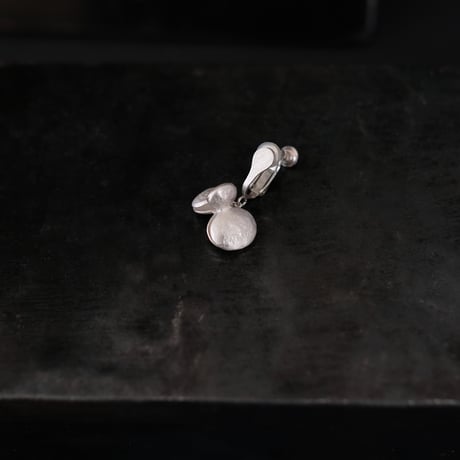 ヤマノイモのタネ M earing　（片耳）