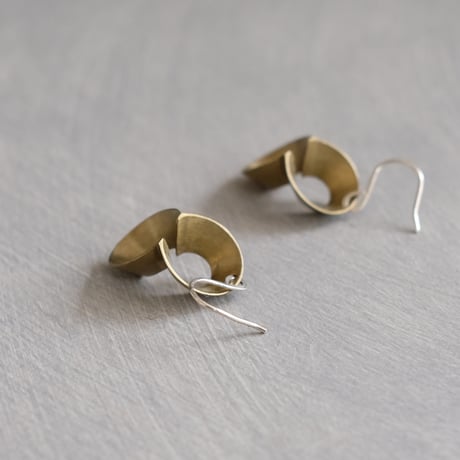 pump (S) brass hoop pierce
