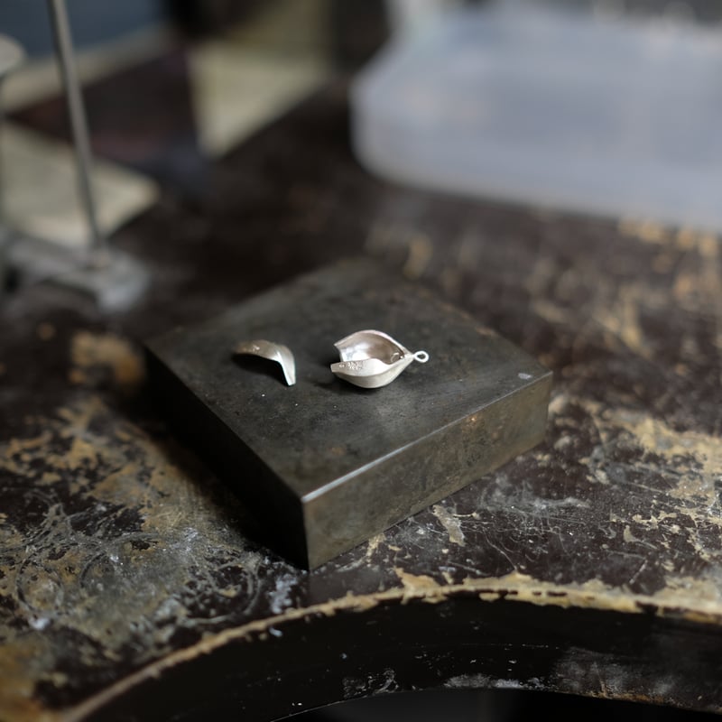 アサツキのつぼみ Silver Pierce | 鶫 tsugumi 銀小物製作所 onlin