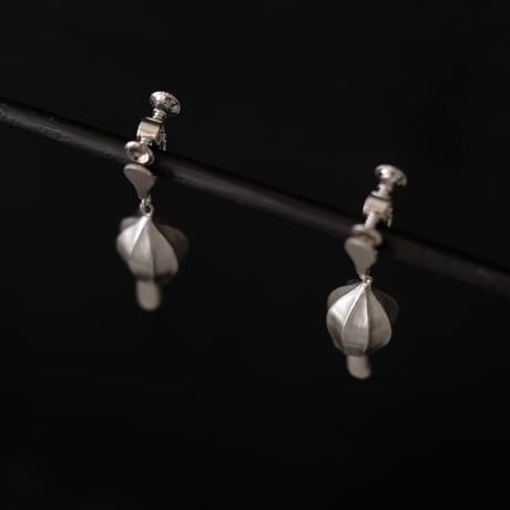 アサツキのつぼみ Earring