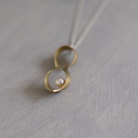 black moor (M) brass necklace -pearl-