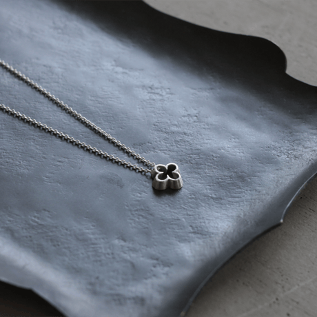 clover silver necklace