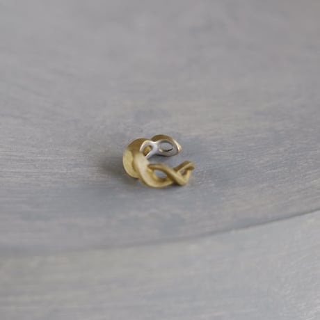 Kazenami brass earcuff (S-2)