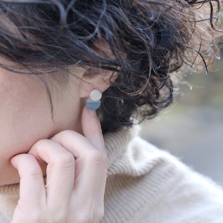 Halos pierce (S)  ブルーアゲート