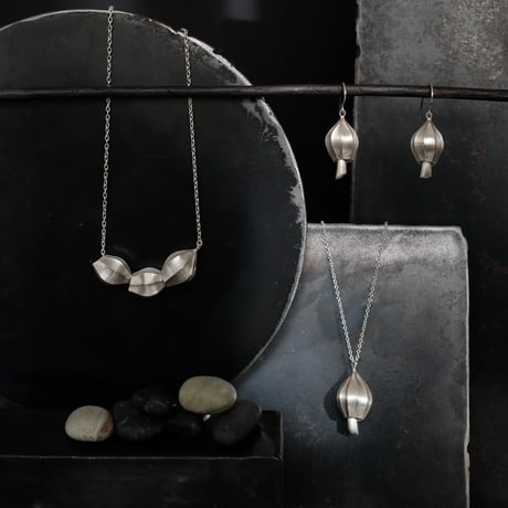 アサツキのつぼみ　Silver Pierce