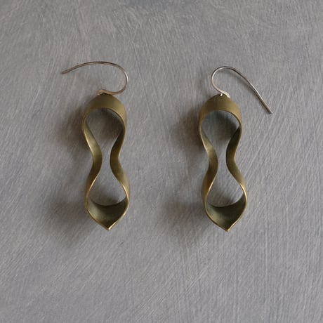 black moor (M) brass pierce
