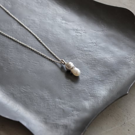 フタバオアイ　silver necklace （淡水パール）