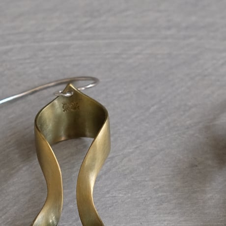 black moor (M) brass pierce