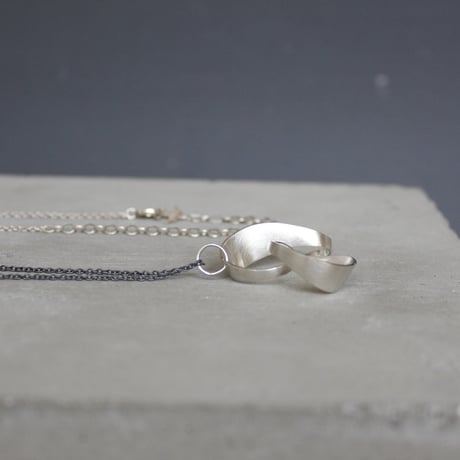 romana silver necklace