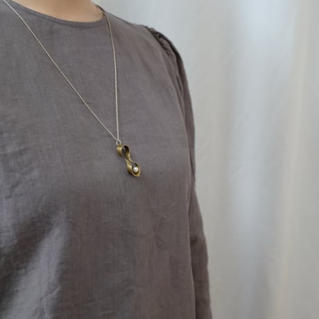 black moor (M) brass necklace -pearl-
