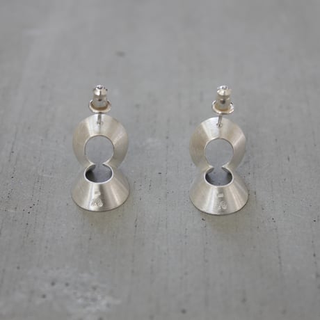 pump (S) silver pierce