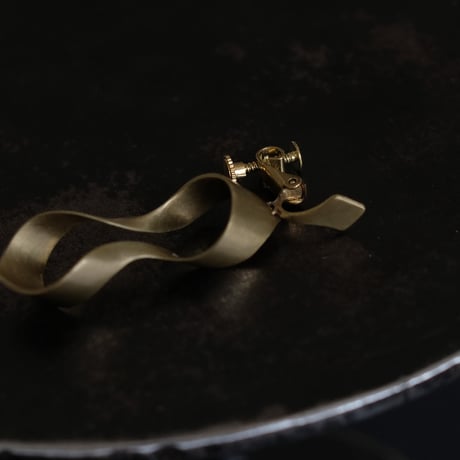 black moor (m) brass earring