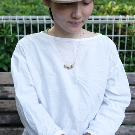 アサツキのつぼみ　3個　Brass Necklace