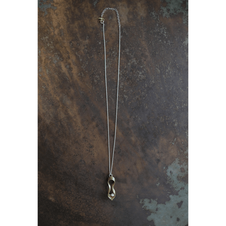 black moor (M) brass necklace -pearl-