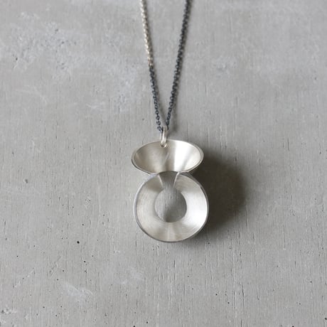 pump (L) silver necklace -無地-