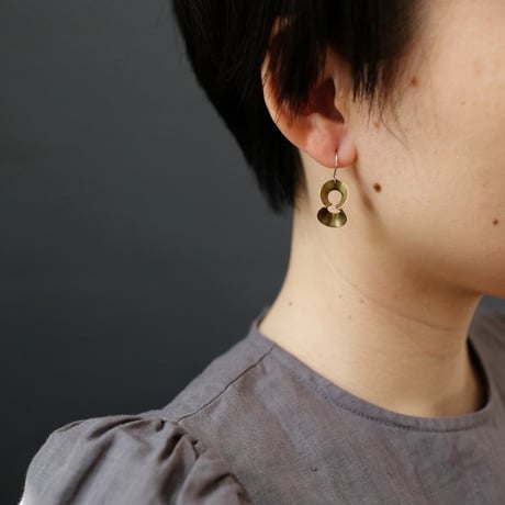 pump (S) brass hoop pierce