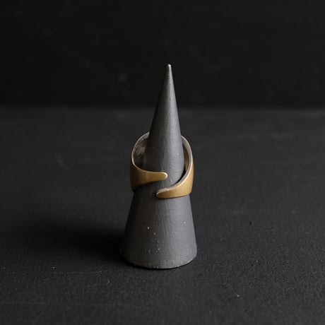 HORIZON Brass Ring
