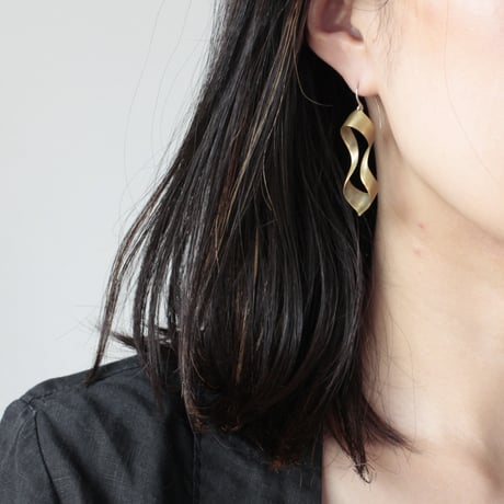 black moor (M) brass pierce