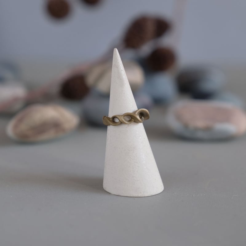 鶫 tsugumi 銀小物製作所 HORIZON Brass Ring Kazenami Brass Pinky Ring | 鶫 tsugumi 銀小物製作所 o