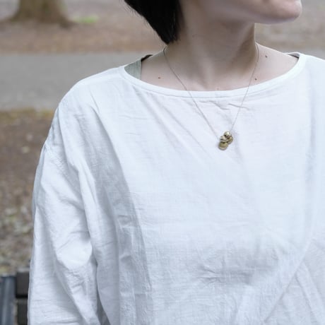 ヤマノイモのタネ　2粒　brass necklace