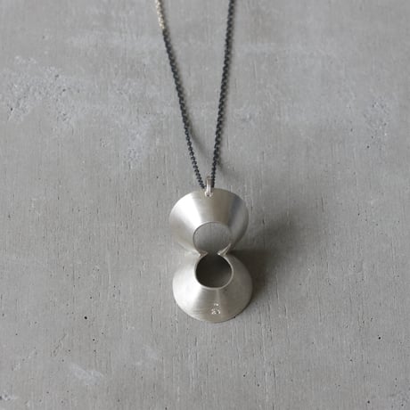 pump (L) silver necklace -無地-