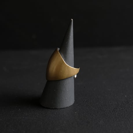 HORIZON Brass Ring