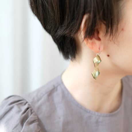 black moor (M) brass pierce