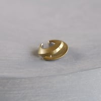 Vine brass earcuff
