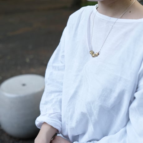 アサツキのつぼみ　3個　Brass Necklace