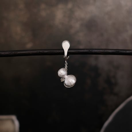 ヤマノイモのタネ S earing （片耳）