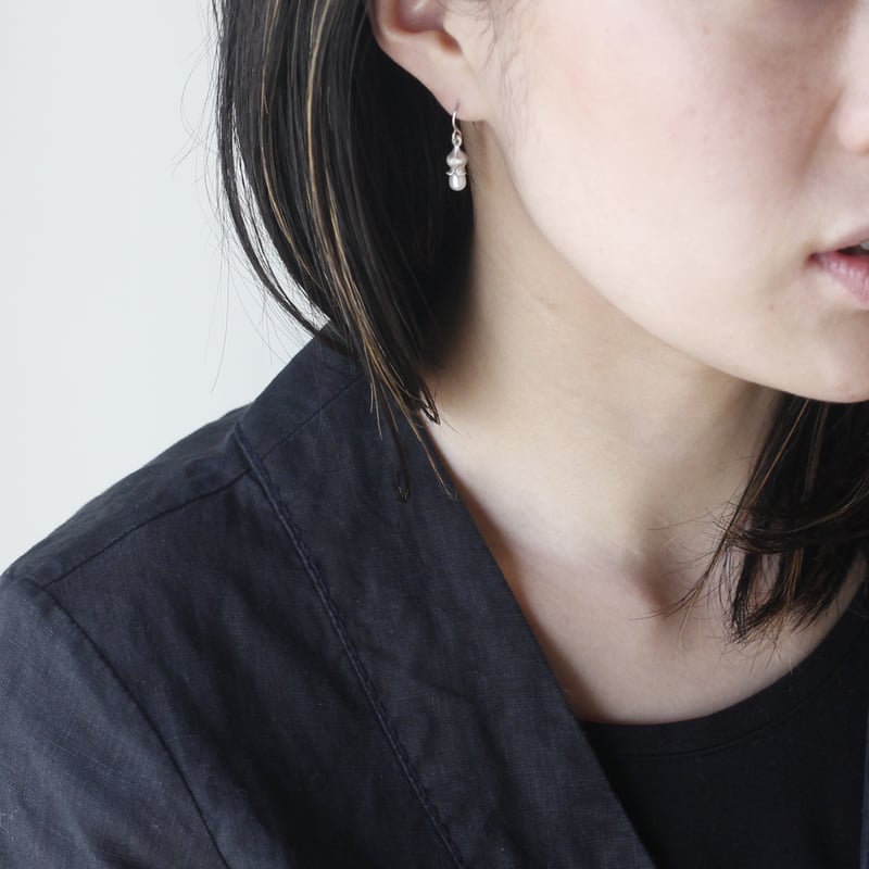 新品　FUZPPA クリスタル　シルク　ピアス♡ 新品FUZPPA クリスタルシルクピアス♡