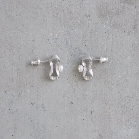 blackmoor(S) silver pierce -pearl-