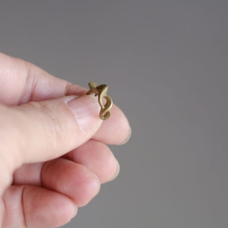 Kazenami brass earcuff (S-2)