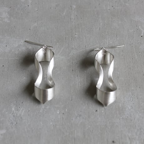 black moor (m) silver pierce