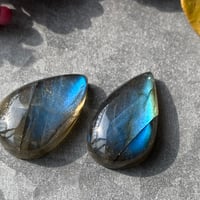 【高品質】ラブラドライト　カボション　ペアシェイプ   ペア