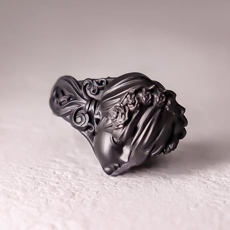 依存と孤独 / Dependence and loneliness RING