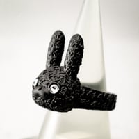 刺繍兎”些” / Lace RABBIT "tiny" RING