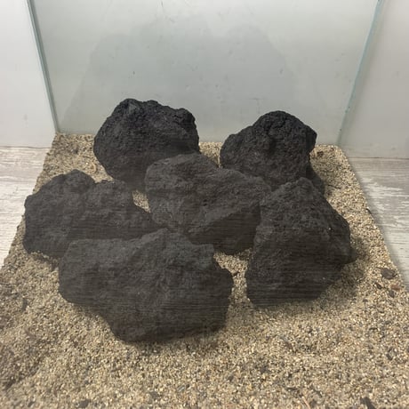 ブラック溶岩石Mサイズ   (約10cm〜15cm)　 6個セット(お得用）