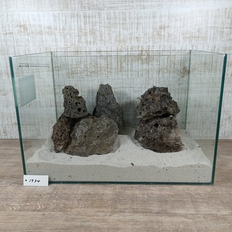 【在庫限定】火山岩石  (10個セット） No.1934  自然なレイアウトを作るのに最適な素材「【在庫限定】火山岩石10個ｾｯﾄ