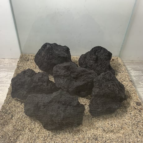 ブラック溶岩石Mサイズ   (約10cm〜15cm)　 6個セット(お得用）