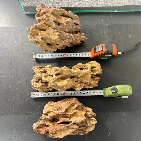 気孔石Mサイズ  おまかせ３Kg（kgあたり660円）  (45cm水槽）