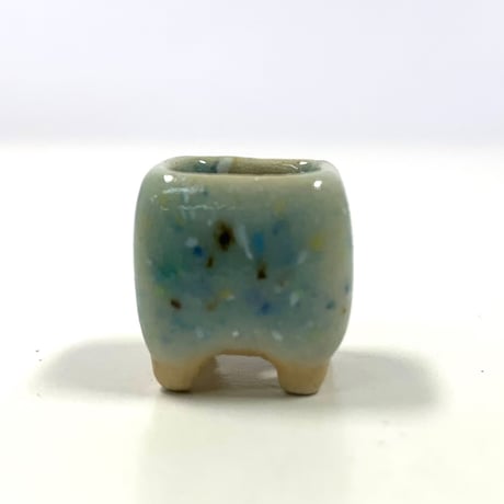 豆盆栽　玉木啓子造   No.１　【サイズ15mm以下】１点もの現物撮影