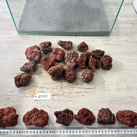 レッド溶岩石Ｓサイズ(約5cm〜10cm)　 No.6553   現物撮影（2２個入）