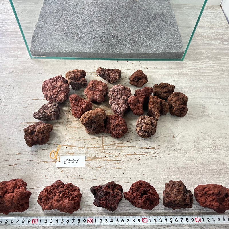 レッド溶岩石Sサイズ(約5cm〜10cm) No.6553 現物撮影（22個入