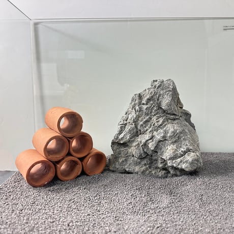 お魚シェルター（ブラウン）Sサイズ（魚の隠れ家内径約25mm前後）６本　MADE IN  JAPAN